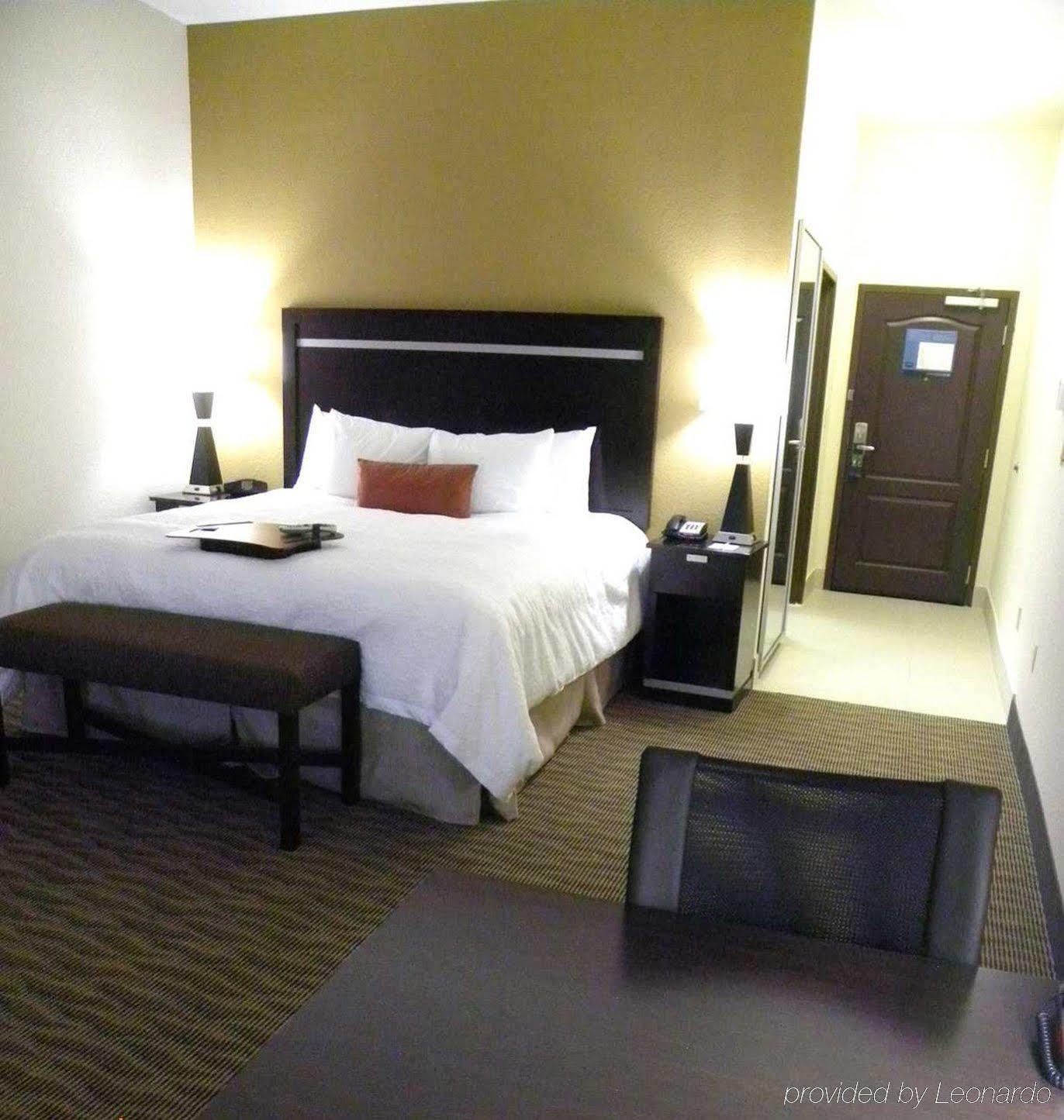 Hampton Inn & Suites Dallas I-30 Cockrell Hill, Tx Стая снимка